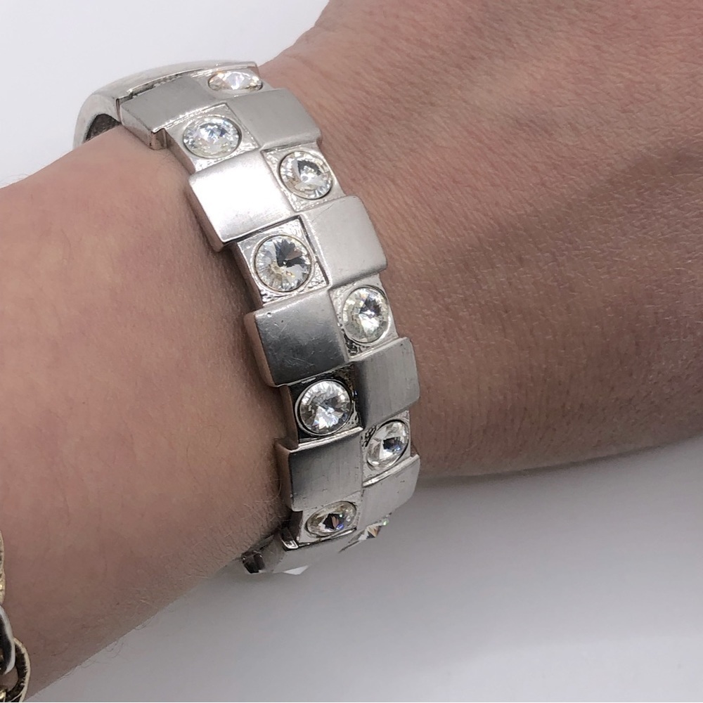 Vtg Butler Silver Tone Rhinestone Geometric Bangle Bracelet 7” / 2.1 Diameter